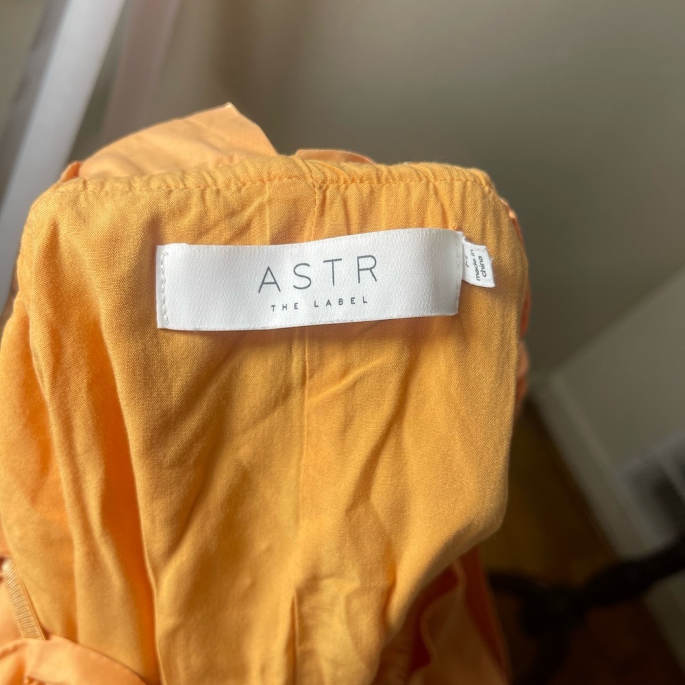 ASTR Women’s Orange Cassie V-Neck Tiered Maxi Dress - Picture 6 of 6